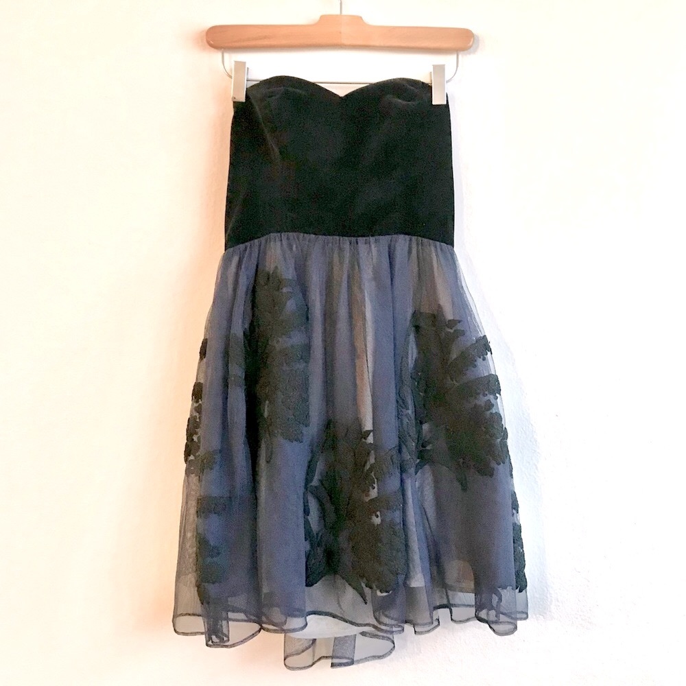 Anthropologie Floreat Velvet Tulle Strapless Dress Navy Blue Formal Party Size 0